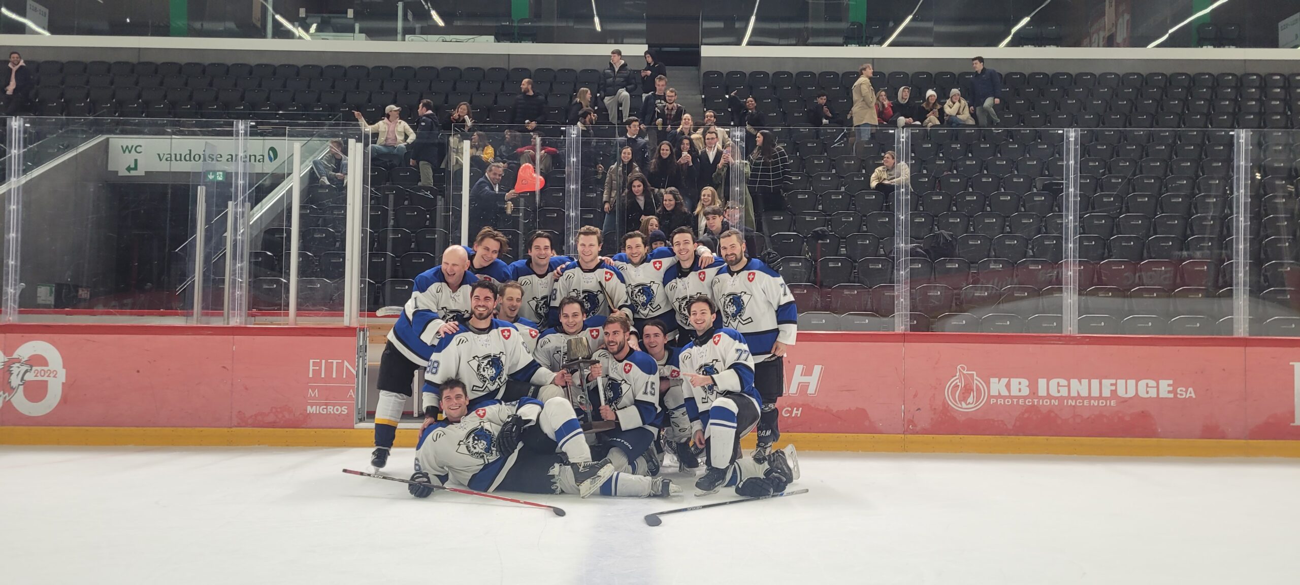 EHL Remporte le championnat 2021-2022